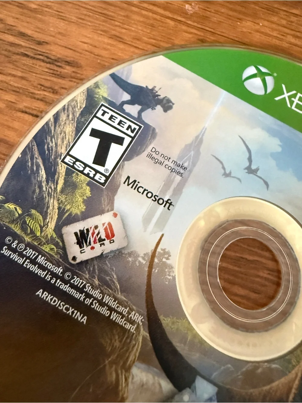ARK: Survival Evolved Game Disc - Green Xbox One